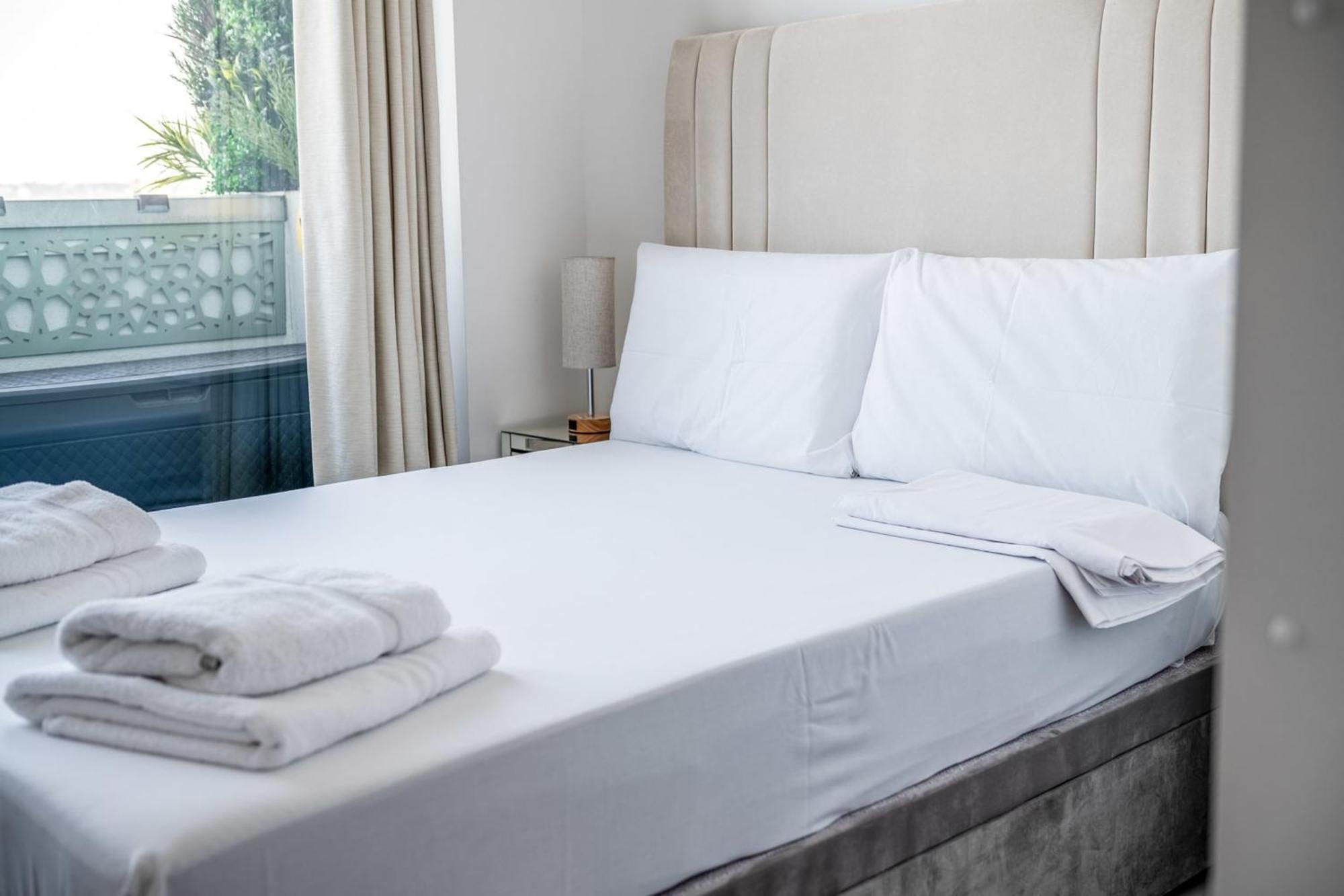 Canary Wharf Retreat With Free Secure Parking Лондон Екстер'єр фото