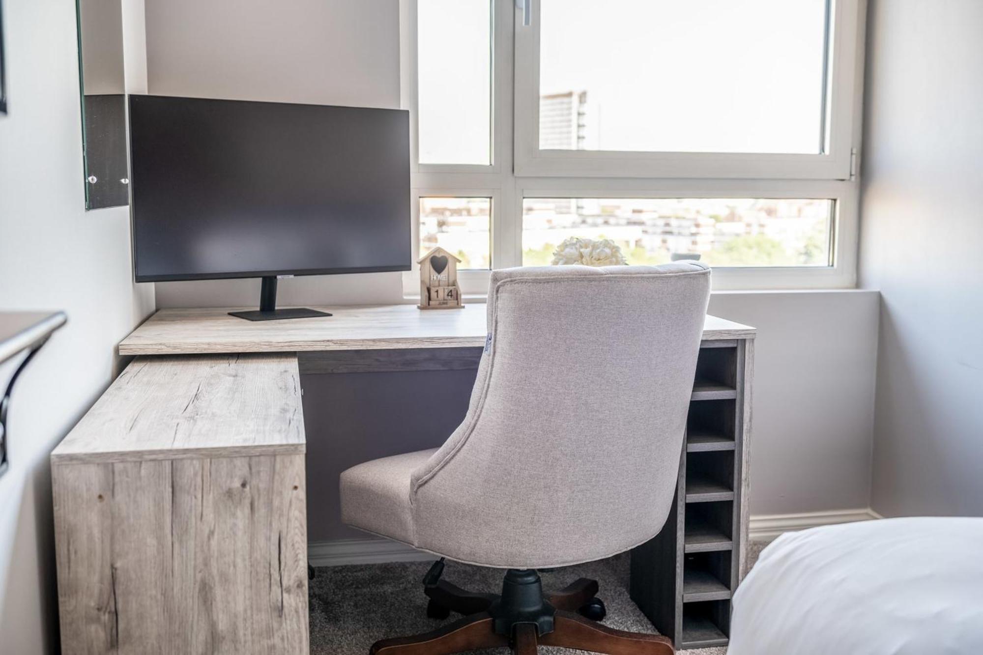 Canary Wharf Retreat With Free Secure Parking Лондон Екстер'єр фото