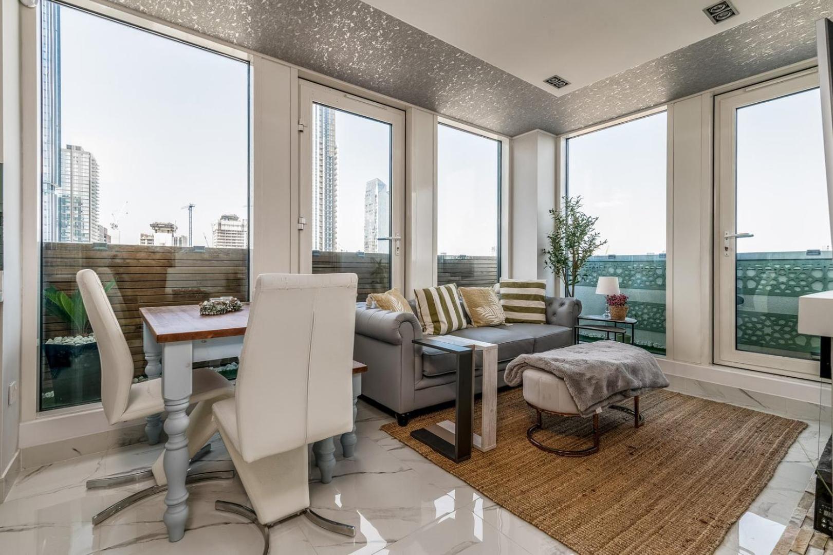 Canary Wharf Retreat With Free Secure Parking Лондон Екстер'єр фото