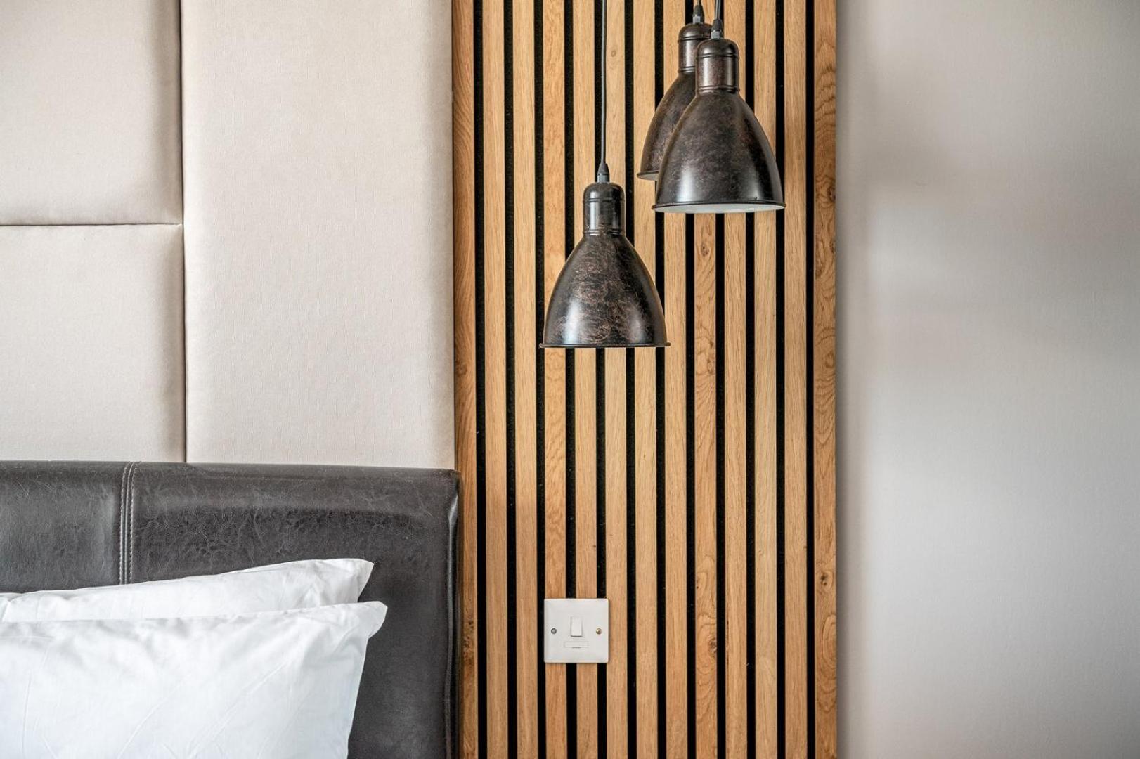 Canary Wharf Retreat With Free Secure Parking Лондон Екстер'єр фото